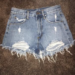 Distressed high waisted shorts